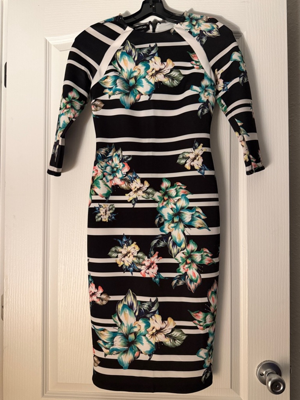 Bebe Black & White Striped Midi Dress with Teal Floral Print Sz Xs.